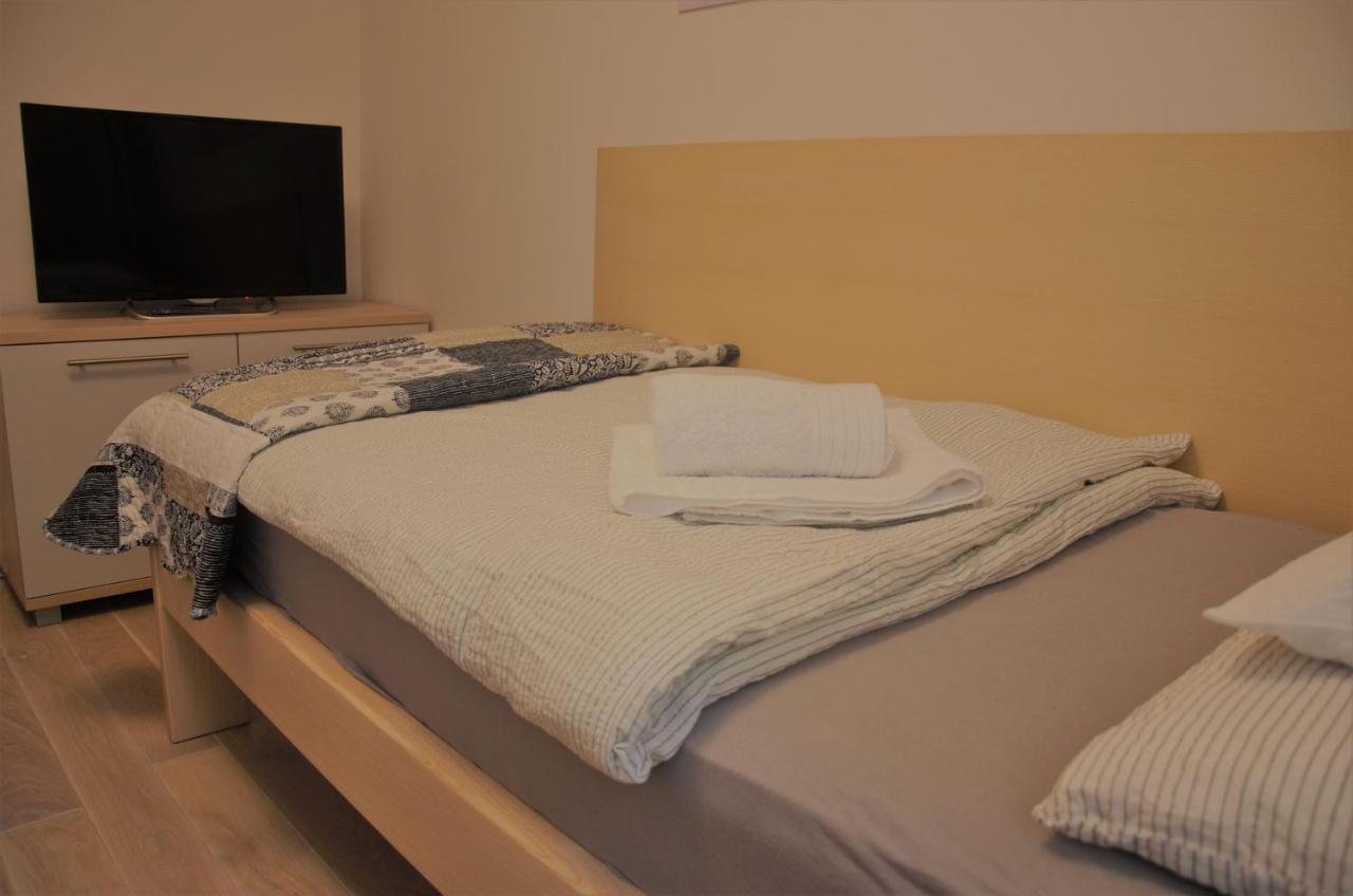 Spacious 2-Bedroom Apartment With Luxury Feel Novi Sad Exterior foto